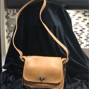 Vintage Coach Rambler Legacy Purse!